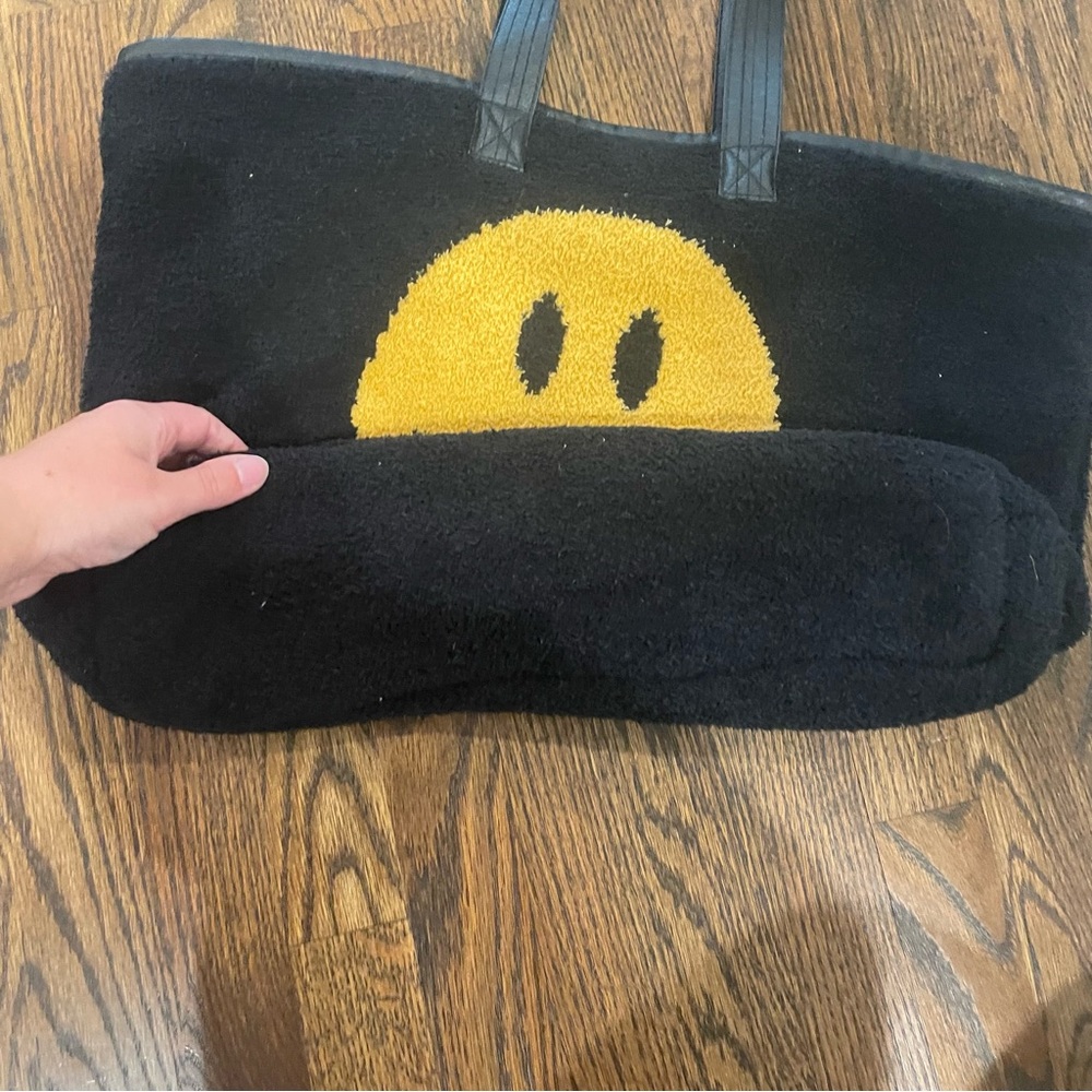 COMFYLUXE Smiley Sherpa Tote Black Fuzzy Canvas Lined Smile Face Bag - Picture 4 of 11